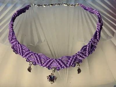Macrame choker