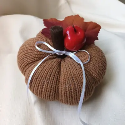 Pletená dýně hnědá